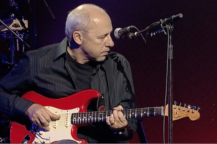 Mark Knopfler hat év után visszatér Budapestre