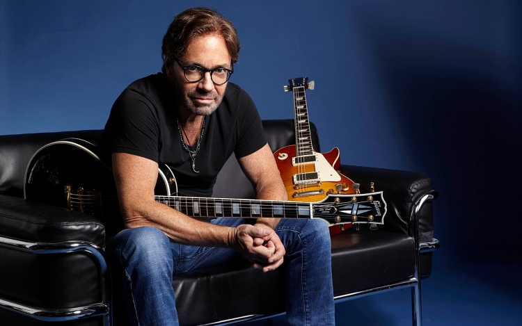 Al Di Meola koncertjével indul az első Örvényeshegy Piknik 